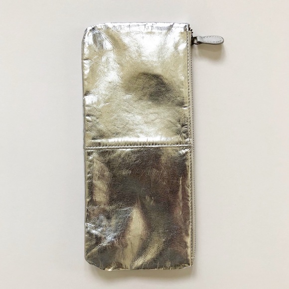 Forever 21 Metallic Clutch Bags - Picture 5 of 7